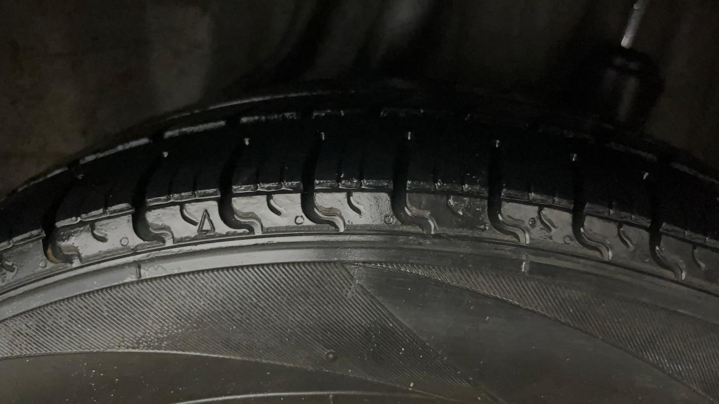2018 Honda Amaze 1.2L I-VTEC S OPT, CNG, Manual, 1,00,144 km, Left Rear Tyre Tread