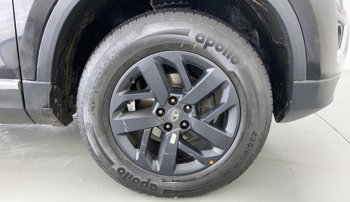 2021 Tata Harrier XZA+ DARK EDITION, Diesel, Automatic, 43,670 km, Right Front Wheel