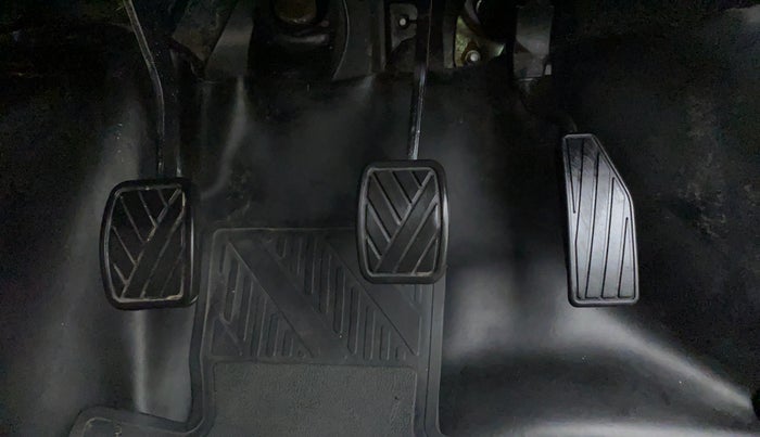 2020 Maruti New Wagon-R VXI 1.0, Petrol, Manual, 16,160 km, Pedals