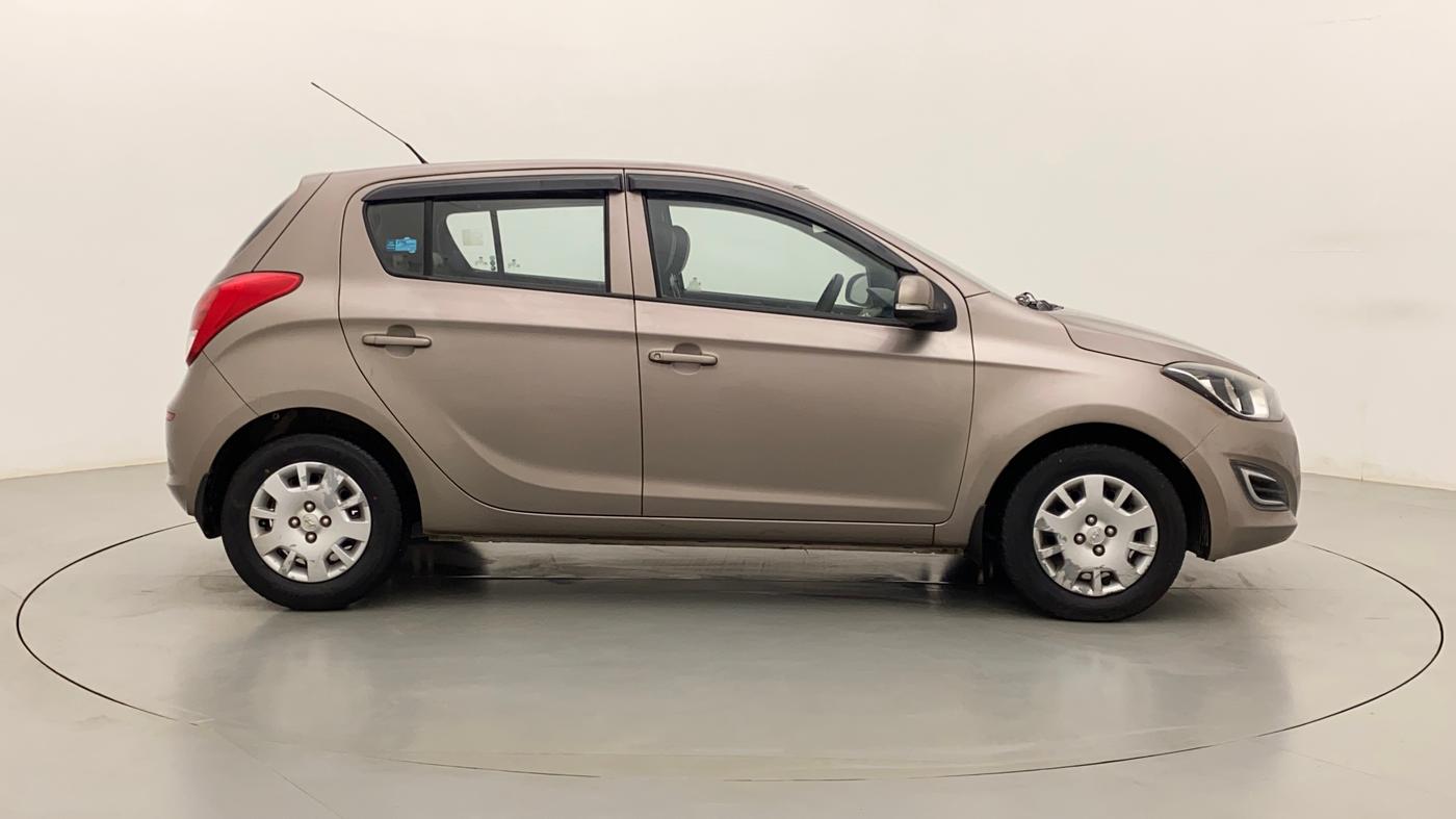 2013 Hyundai i20 MAGNA (O) 1.2, Petrol, Manual, 33,850 km, Right Side View