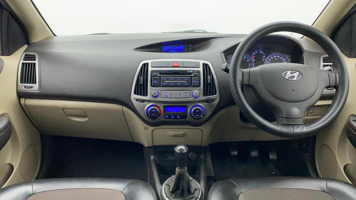 2013 Hyundai i20 MAGNA (O) 1.2, Petrol, Manual, 33,850 km, Dashboard