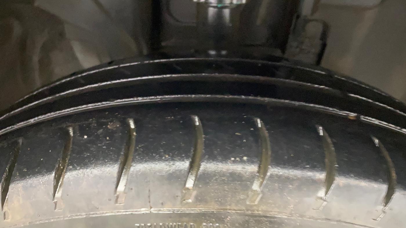 2015 Renault Kwid RXT 0.8, Petrol, Manual, 94,403 km, Right Front Tyre Tread