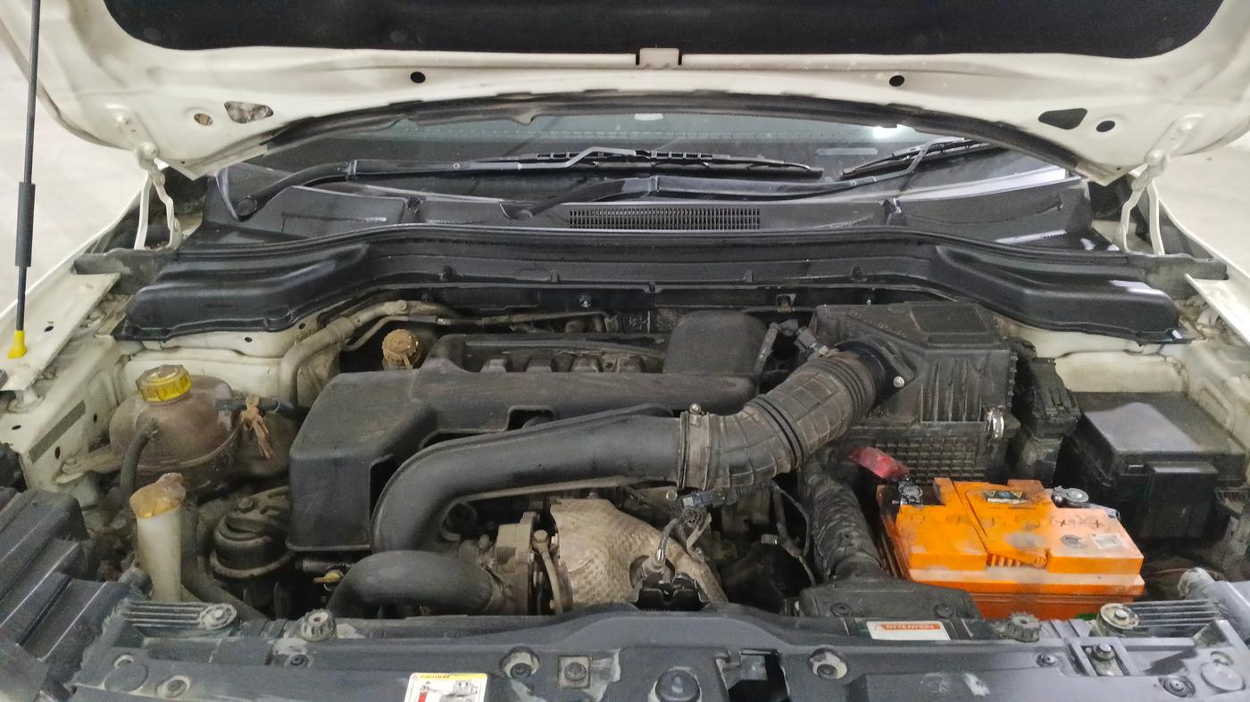 2020 Mahindra XUV300 W8 1.5 DIESEL, Diesel, Manual, 69,693 km, Engine View