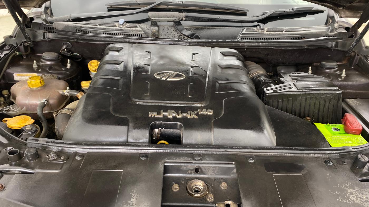2017 Mahindra XUV500 W10 AT, Diesel, Automatic, 56,401 km, Engine View