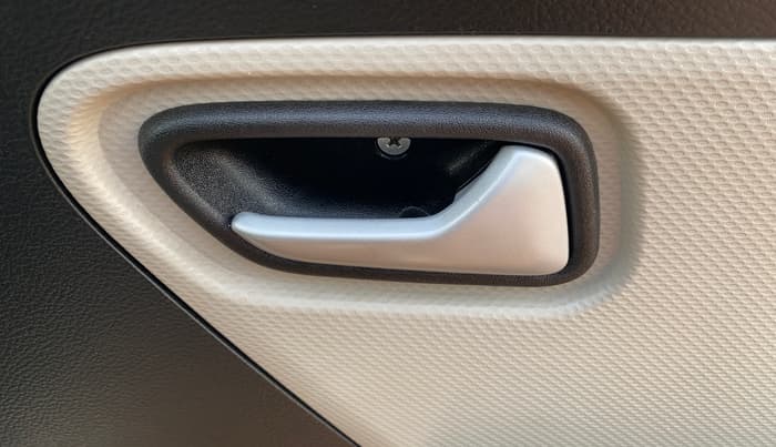 2022 Maruti Alto LXI O, Petrol, Manual, 8,051 km, Driver Side Door Panels Control