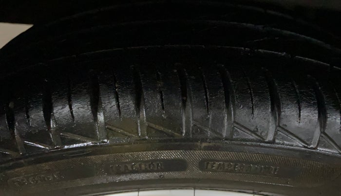 2022 Renault Kwid RXL 1.0 (O), Petrol, Manual, 16,733 km, Right Rear Tyre Tread