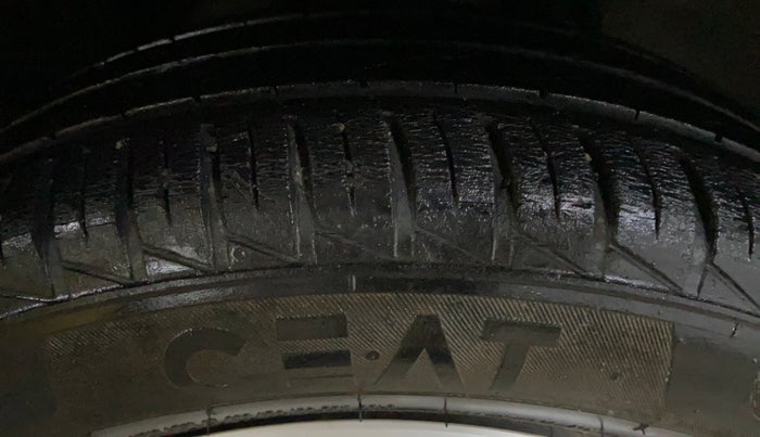 2022 Renault Kwid RXL 1.0 (O), Petrol, Manual, 16,733 km, Right Front Tyre Tread