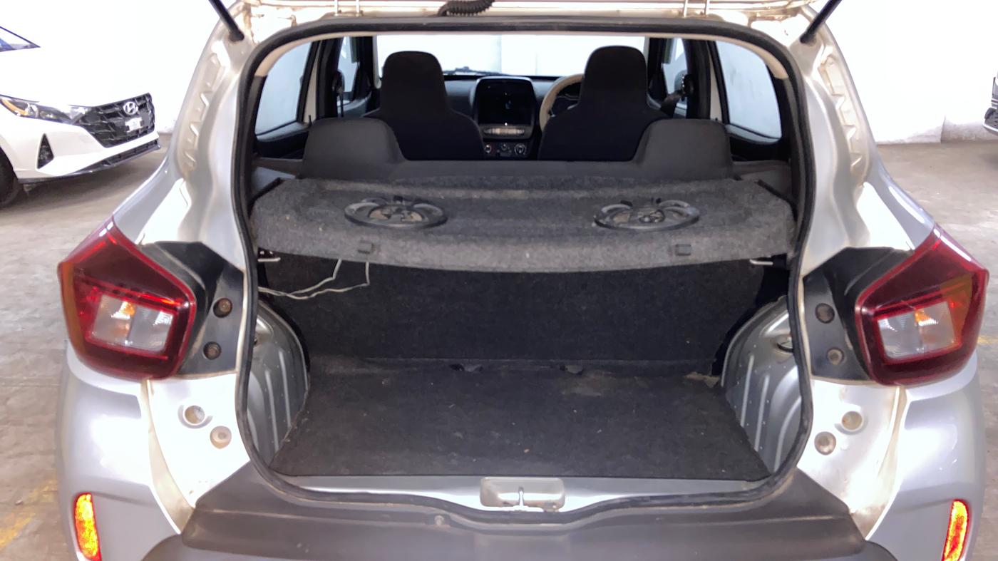 2022 Renault Kwid RXL 1.0 (O), Petrol, Manual, 16,733 km, Boot Inside