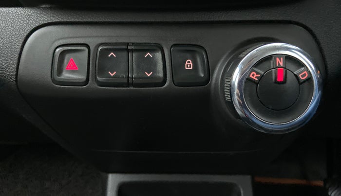 2018 Renault Kwid CLIMBER 1.0 AMT, Petrol, Automatic, 44,116 km, Gear Lever