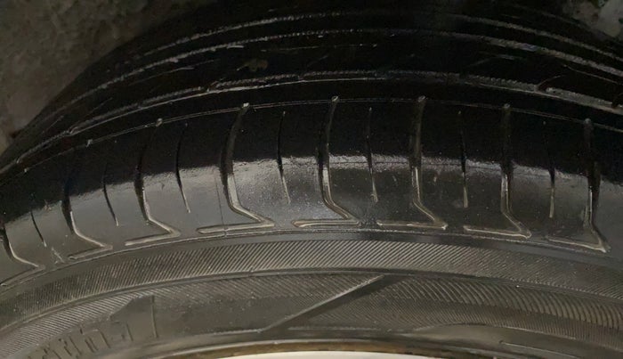 2014 Hyundai Elite i20 SPORTZ 1.2, Petrol, Manual, 68,233 km, Left Rear Tyre Tread