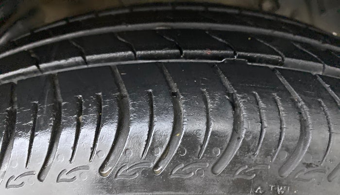 2019 Maruti S PRESSO VXI, Petrol, Manual, 62,284 km, Right Front Tyre Tread