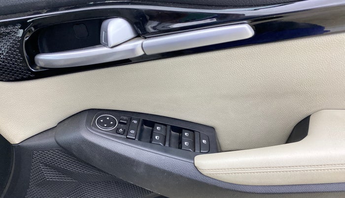2020 KIA SELTOS HTX 1.5 PETROL, Petrol, Manual, 47,266 km, Driver Side Door Panels Control