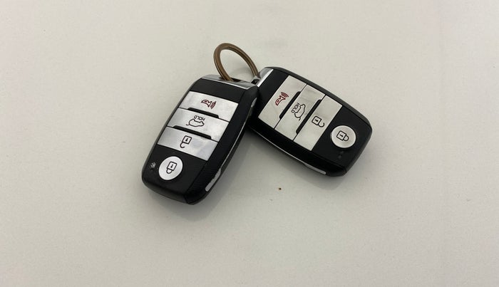 2020 KIA SELTOS HTX 1.5 PETROL, Petrol, Manual, 47,266 km, Key Close Up