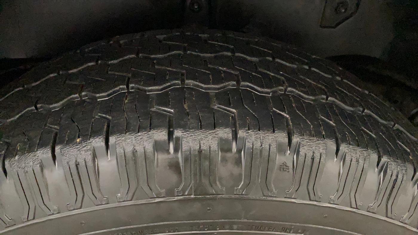 2021 Mahindra Thar LX HARD TOP 4WD MT, Diesel, Manual, 97,279 km, Right Rear Tyre Tread