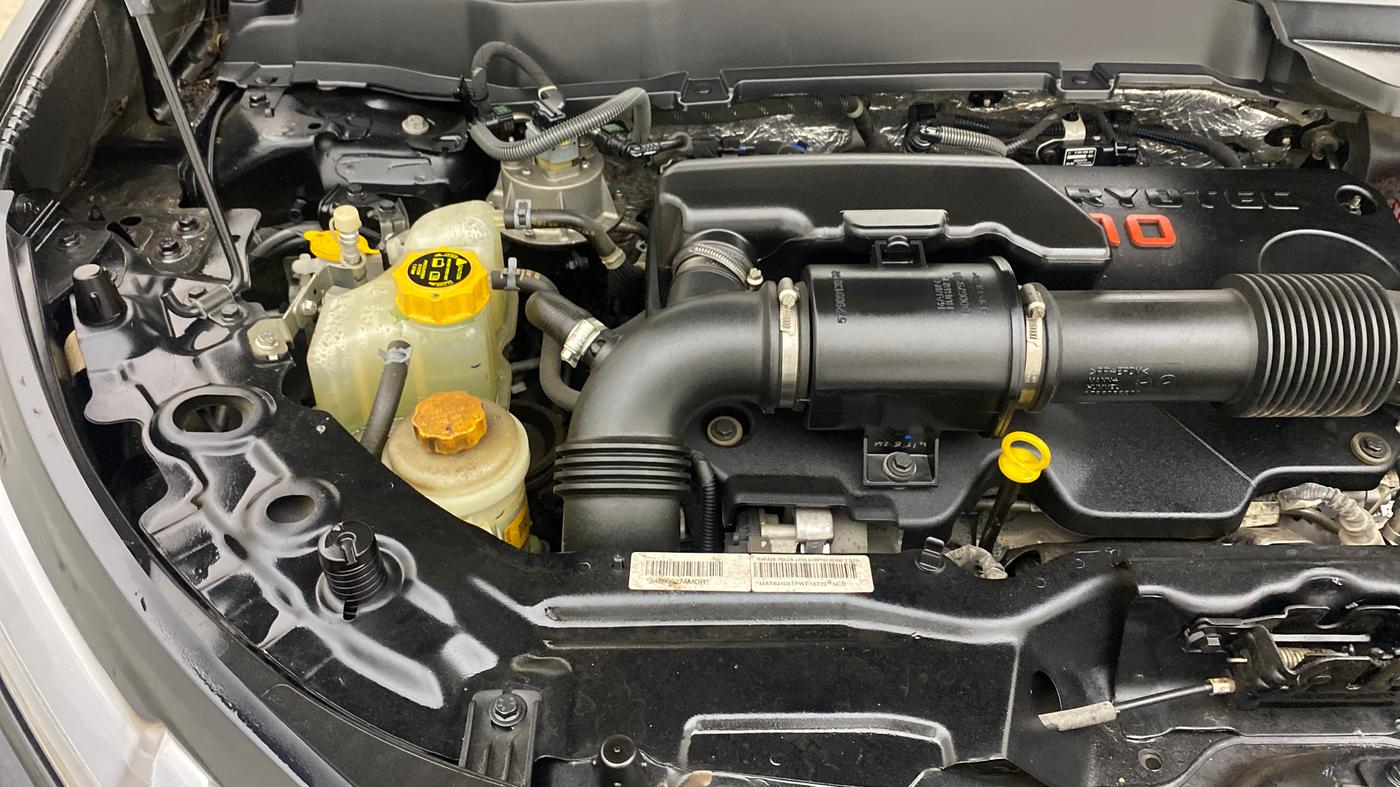 2023 Tata Safari XZA PLUS O DARK EDITION, Diesel, Automatic, 32,661 km, Engine View - Right