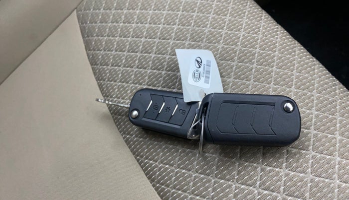 2022 Mahindra BOLERO NEO N 10, Diesel, Manual, 26,000 km, Key Close Up