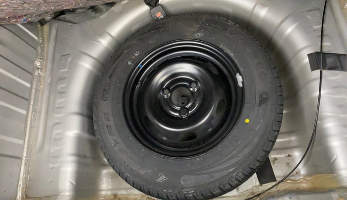 2016 Renault Kwid RXT 1.0, Petrol, Manual, 62,552 km, Spare Tyre