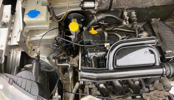 2016 Renault Kwid RXT 1.0, Petrol, Manual, 62,552 km, Engine View - Right