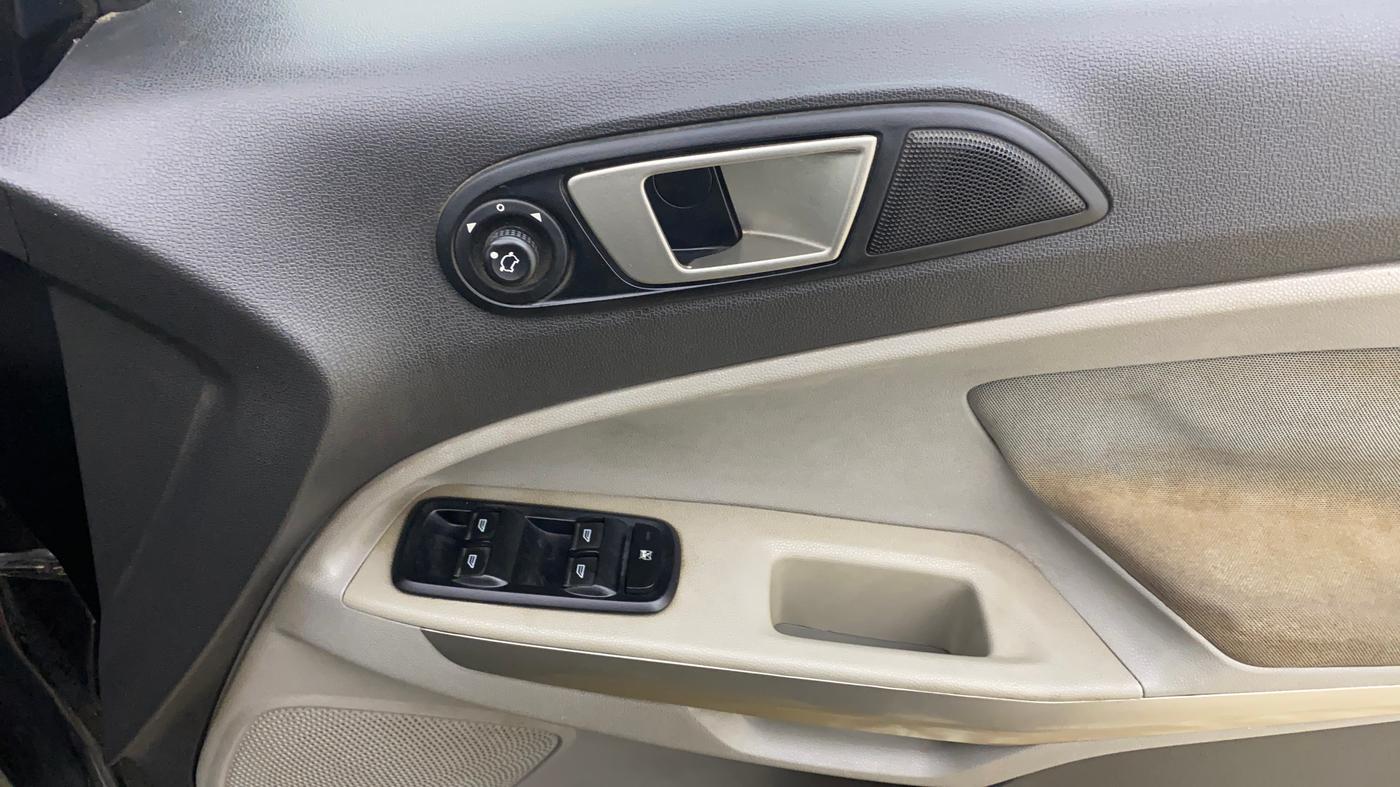 2016 Ford Ecosport TREND 1.5L DIESEL, Diesel, Manual, 1,00,892 km, Driver Side Door Panels Control