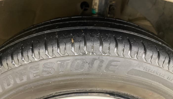 2019 Maruti Dzire VXI, Petrol, Manual, 57,255 km, Right Front Tyre Tread