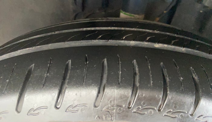 2024 Tata ALTROZ XM PLUS PETROL, Petrol, Manual, 8,236 km, Left Front Tyre Tread