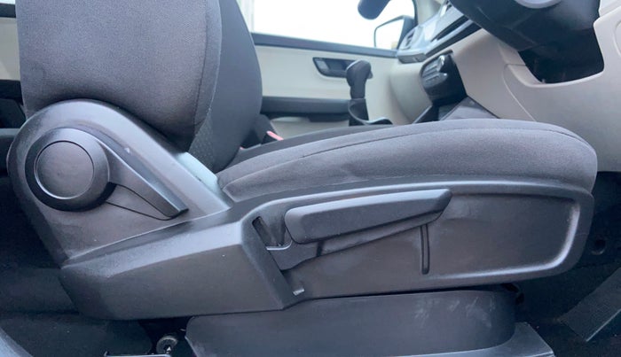 2024 Tata ALTROZ XM PLUS PETROL, Petrol, Manual, 8,236 km, Driver Side Adjustment Panel