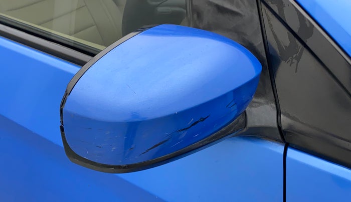 2013 Honda Brio S MT, Petrol, Manual, 76,756 km, Right rear-view mirror - Cover has minor damage