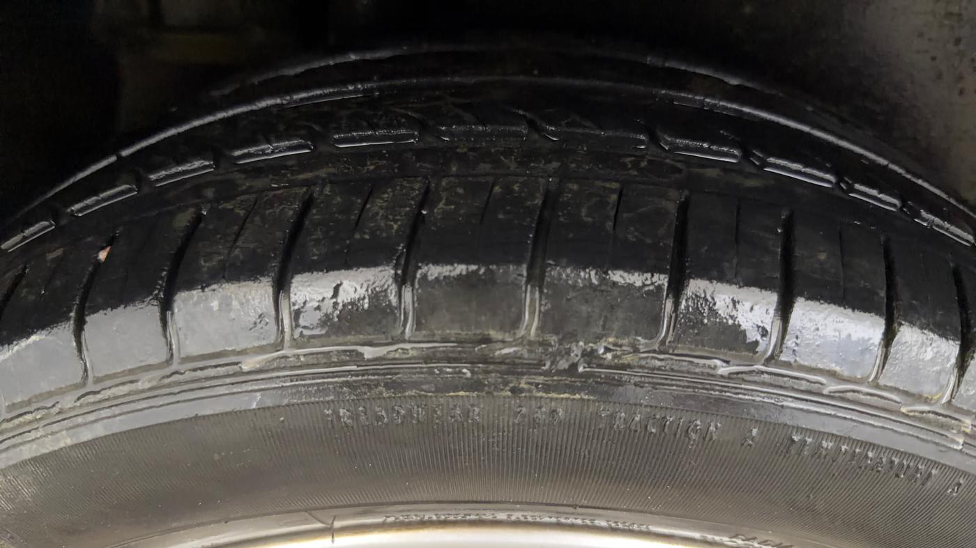 2015 Maruti Ertiga ZXI+, Petrol, Manual, 18,842 km, Right Rear Tyre Tread