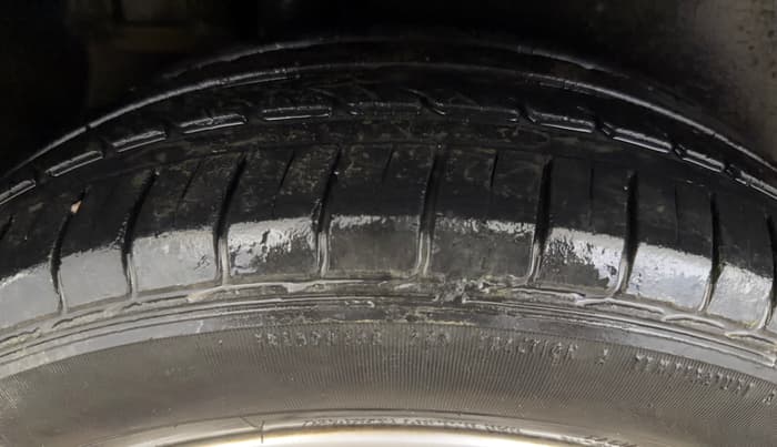 2015 Maruti Ertiga ZXI+, Petrol, Manual, 18,842 km, Right Rear Tyre Tread