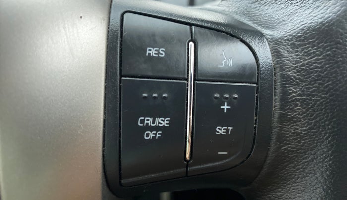 2019 Mahindra XUV500 W9 AT, Diesel, Automatic, 34,625 km, Adaptive Cruise Control