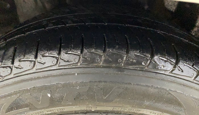 2014 Honda Amaze 1.2L I-VTEC S, Petrol, Manual, 94,432 km, Right Rear Tyre Tread