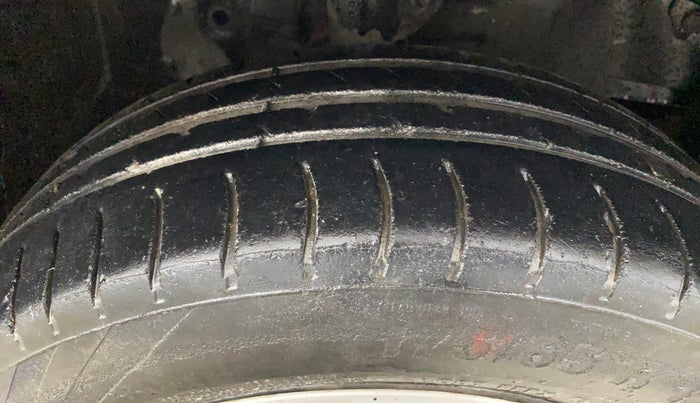 2014 Honda Amaze 1.2L I-VTEC S, Petrol, Manual, 94,432 km, Right Front Tyre Tread