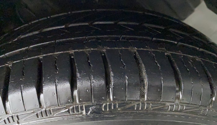2014 Hyundai i20 ASTA 1.2, Petrol, Manual, 37,645 km, Left Rear Tyre Tread