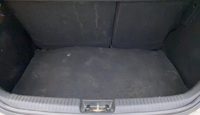 2014 Hyundai i20 ASTA 1.2, Petrol, Manual, 37,645 km, Boot Inside