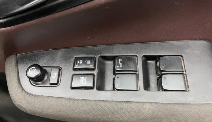 2024 Maruti Grand Vitara DELTA SMART HYBRID, Petrol, Manual, 47,995 km, Driver Side Door Panels Control