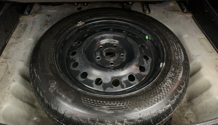 2024 Maruti Grand Vitara DELTA SMART HYBRID, Petrol, Manual, 47,995 km, Spare Tyre