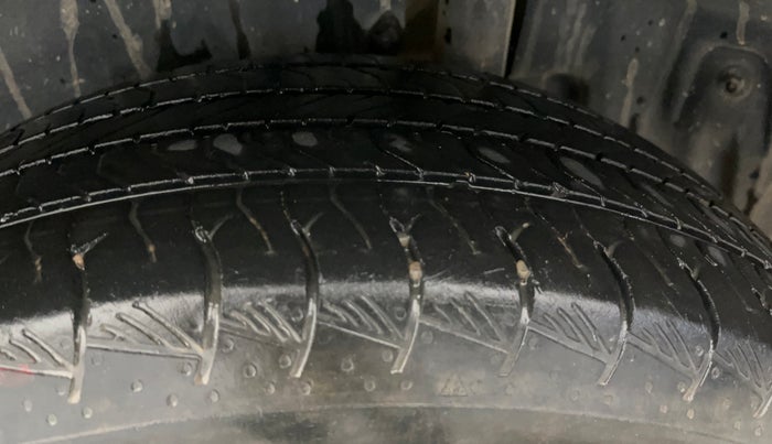 2024 Maruti Grand Vitara DELTA SMART HYBRID, Petrol, Manual, 47,995 km, Left Rear Tyre Tread