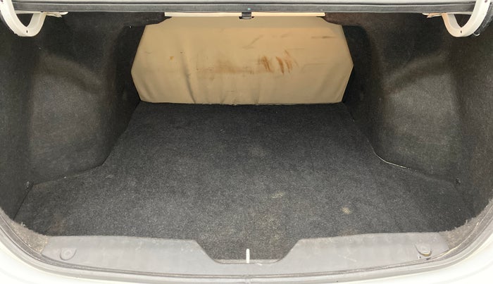 2015 Maruti Ciaz ZXI, Petrol, Manual, 45,748 km, Boot Inside