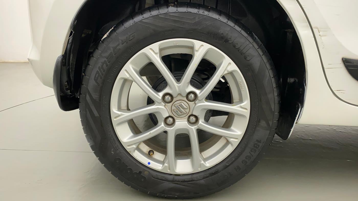 2019 Maruti Swift ZXI AMT, Petrol, Automatic, 22,388 km, Right Rear Wheel