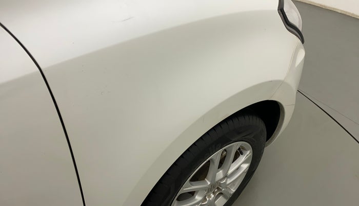 2019 Maruti Swift ZXI AMT, Petrol, Automatic, 22,388 km, Right fender - Minor scratches