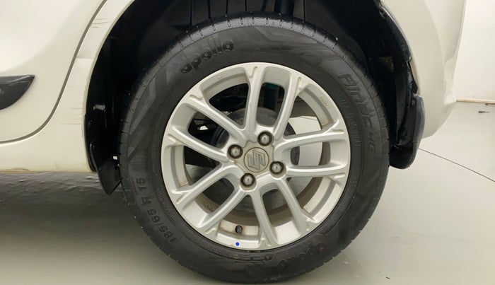 2019 Maruti Swift ZXI AMT, Petrol, Automatic, 22,388 km, Left Rear Wheel