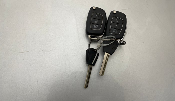 2015 Hyundai Elite i20 SPORTZ 1.2, Petrol, Manual, 70,461 km, Key Close Up