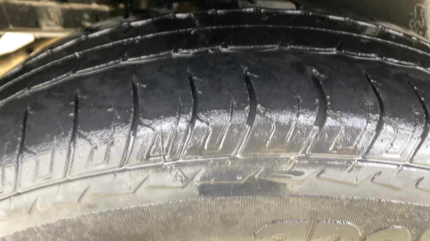 2017 Maruti Swift VXI, Petrol, Manual, 45,756 km, Right Rear Tyre Tread