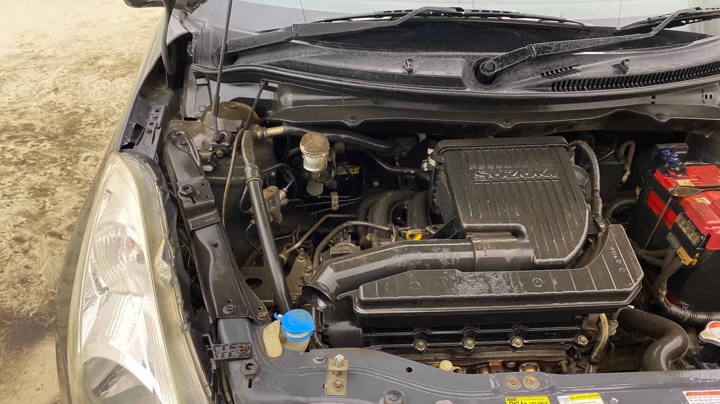 2017 Maruti Swift VXI, Petrol, Manual, 45,756 km, Engine View - Right