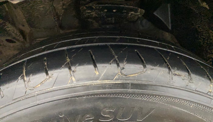 2019 Mahindra XUV300 W8 1.5 DIESEL, Diesel, Manual, 84,079 km, Left Front Tyre Tread