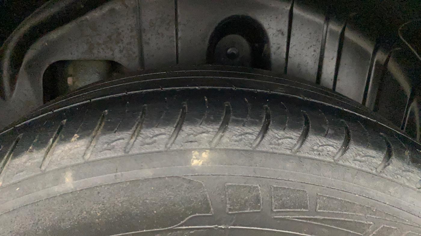 2019 Mahindra XUV300 W8 1.5 DIESEL, Diesel, Manual, 84,136 km, Left Rear Tyre Tread
