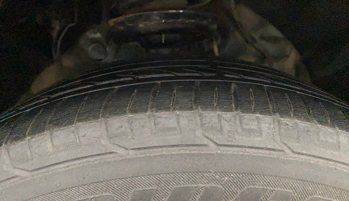 2019 Mahindra XUV300 W8 1.5 DIESEL, Diesel, Manual, 84,079 km, Right Front Tyre Tread