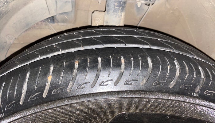 2019 Maruti Baleno DELTA DIESEL 1.3, Diesel, Manual, 93,790 km, Left Front Tyre Tread