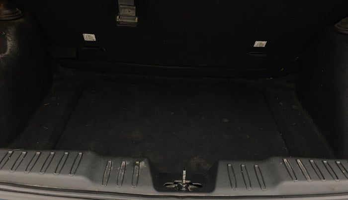 2021 Tata ALTROZ XT DIESEL, Diesel, Manual, 66,356 km, Boot Inside