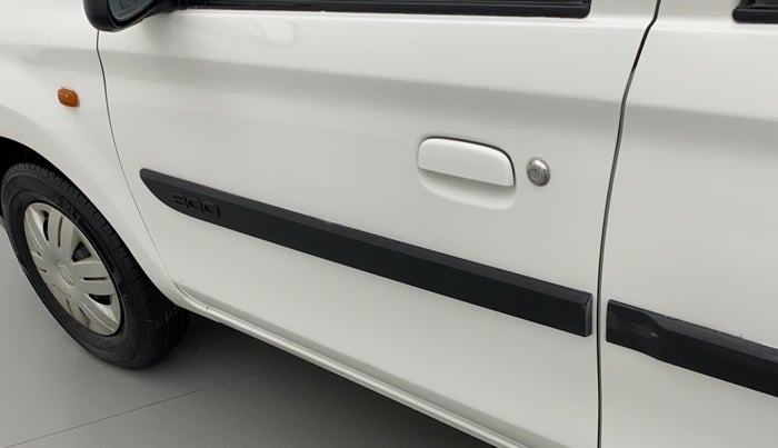 2017 Maruti Alto 800 LXI, Petrol, Manual, 14,334 km, Front passenger door - Slightly dented